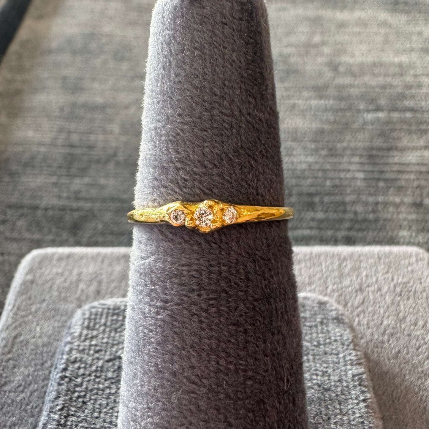single cloud diamond ring