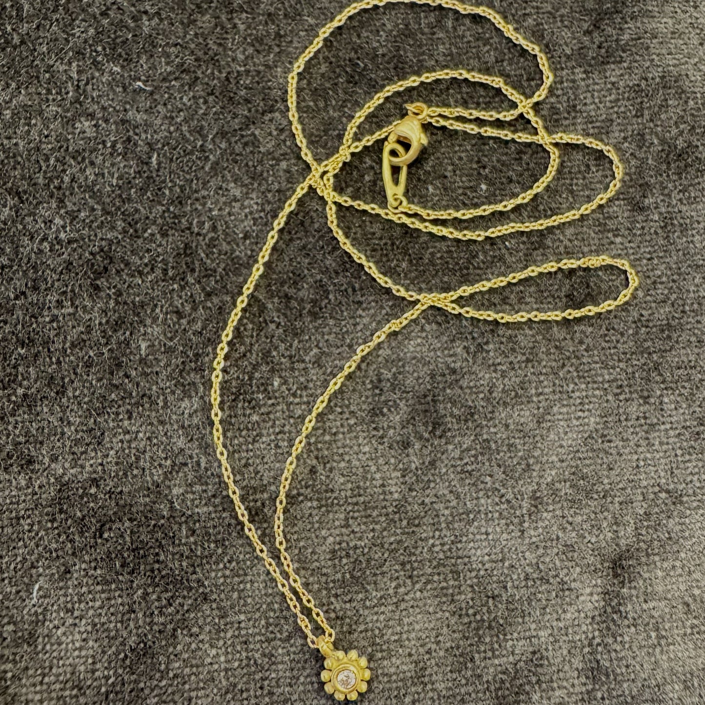 palace pendant with tiny diamond