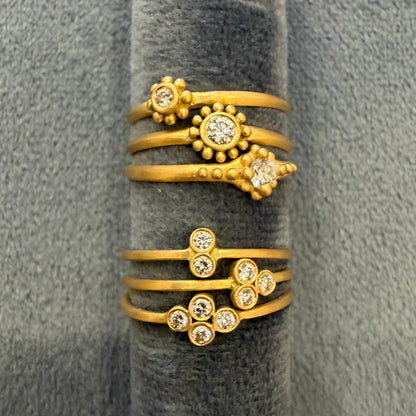 palace ring with 2mm diamond