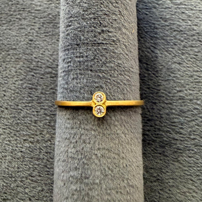teeny ring - double cluster with 2 pt diamonds