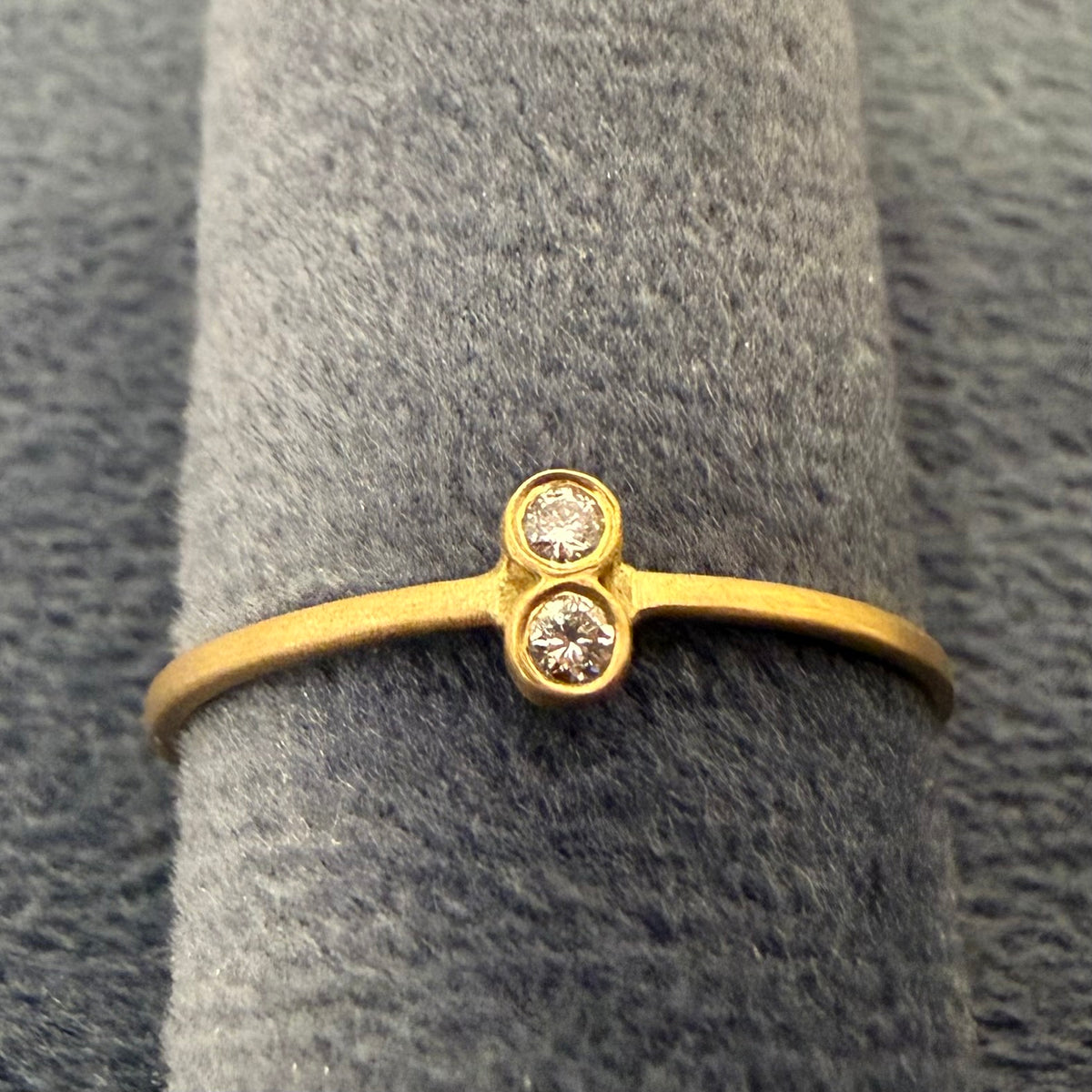 teeny ring - double cluster with 2 pt diamonds
