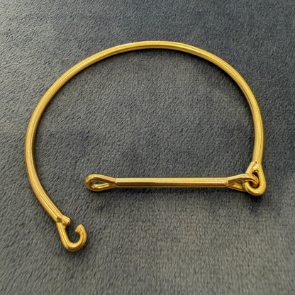 needle eye cuff