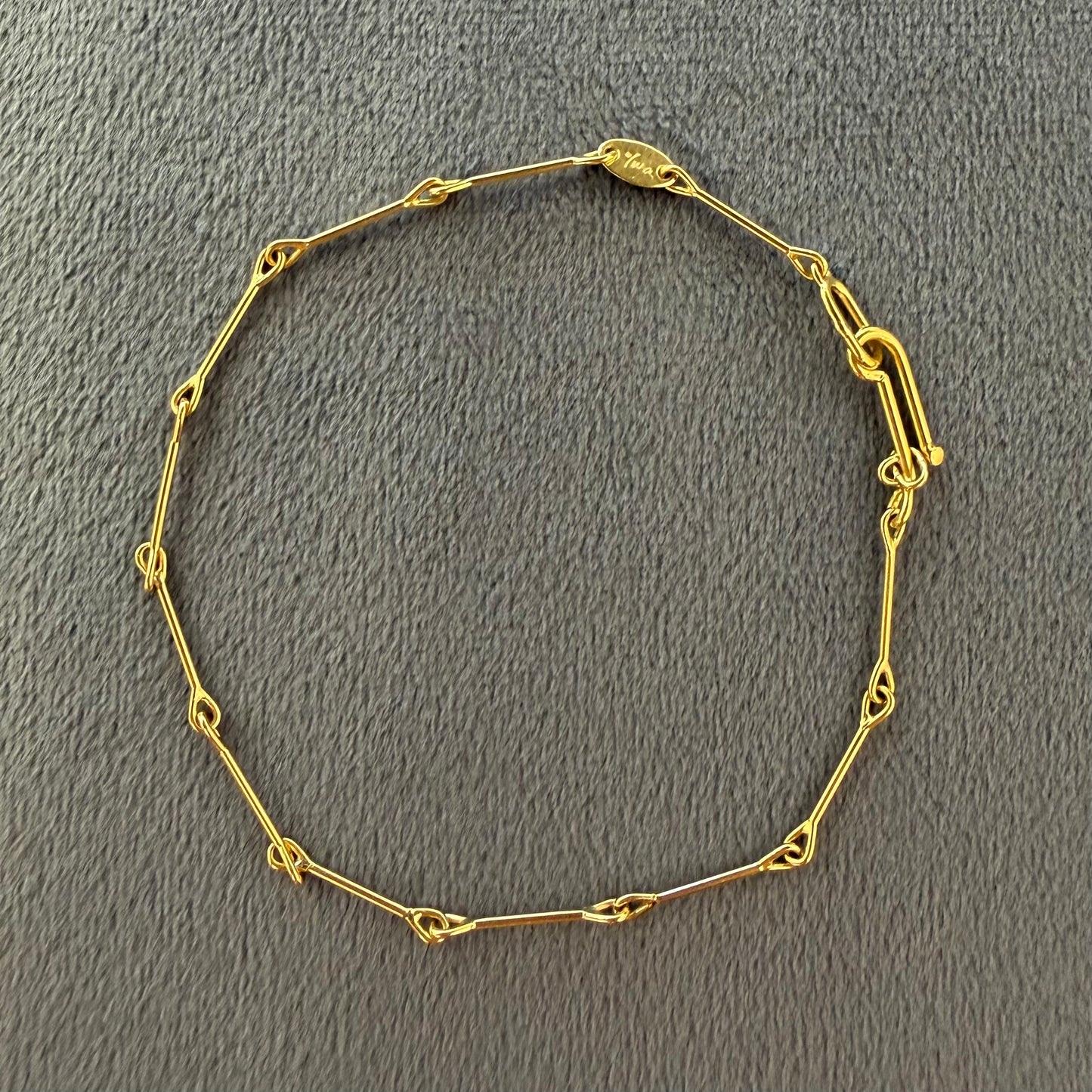 needle eye chain bracelet