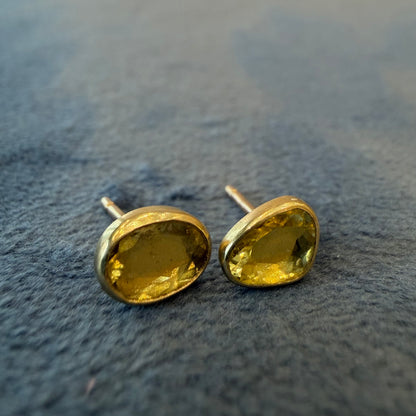 free form sapphire studs