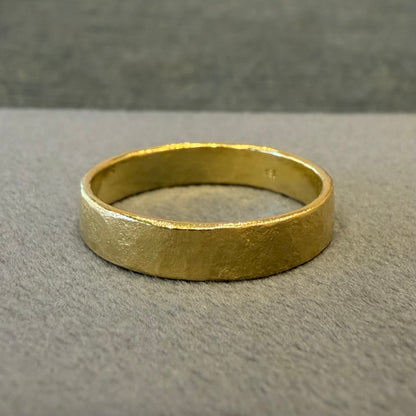 narrow hammered flat band