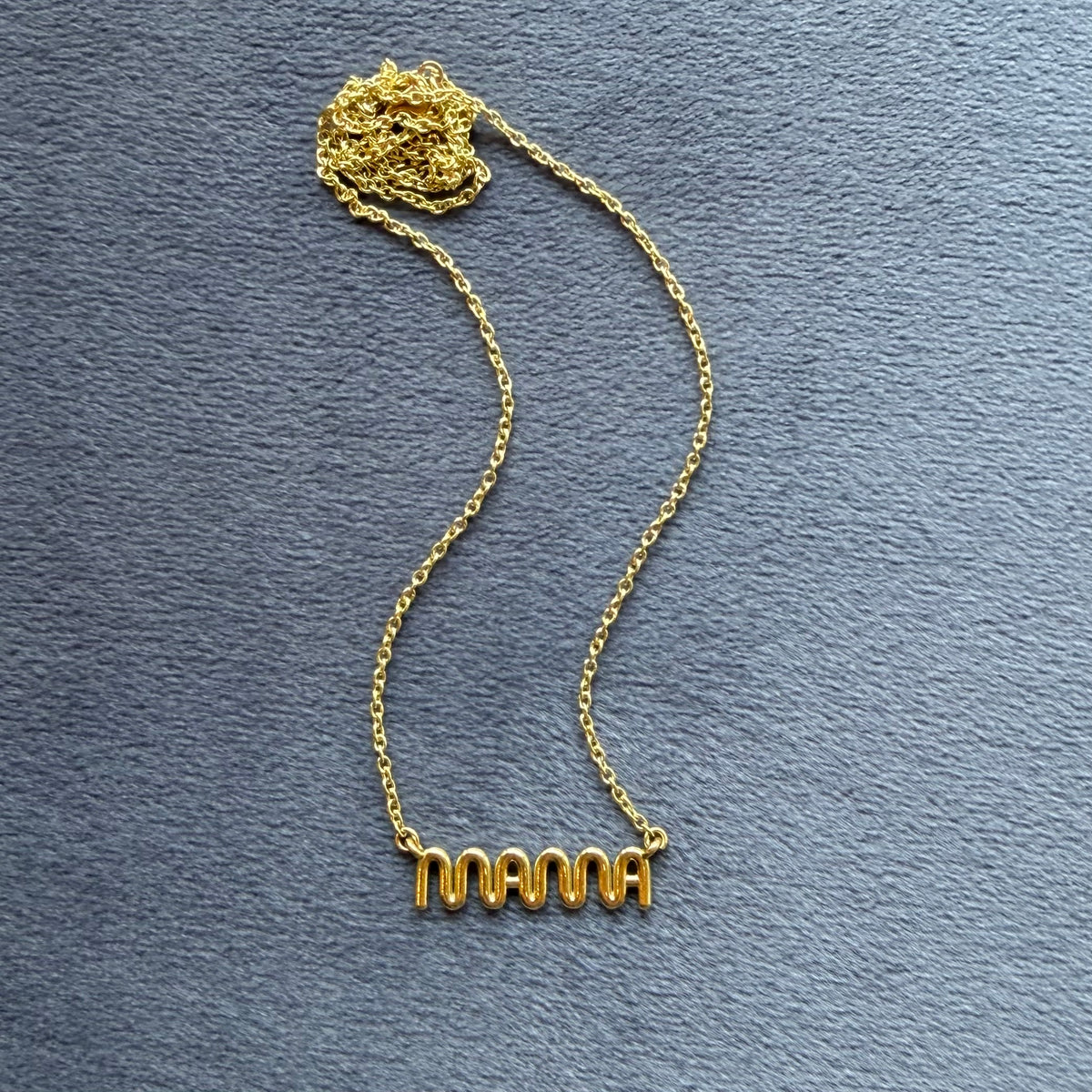 mama necklace