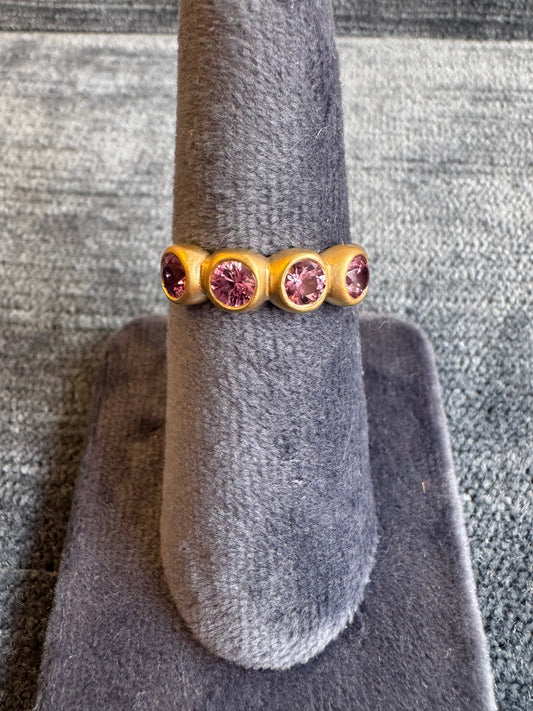 porch skimmer band with 4 mm pink sapphires