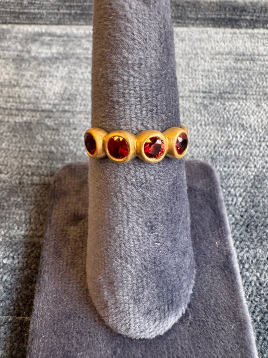 porch skimmer band with 4 mm red sapphires