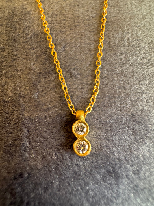 teeny double pendant