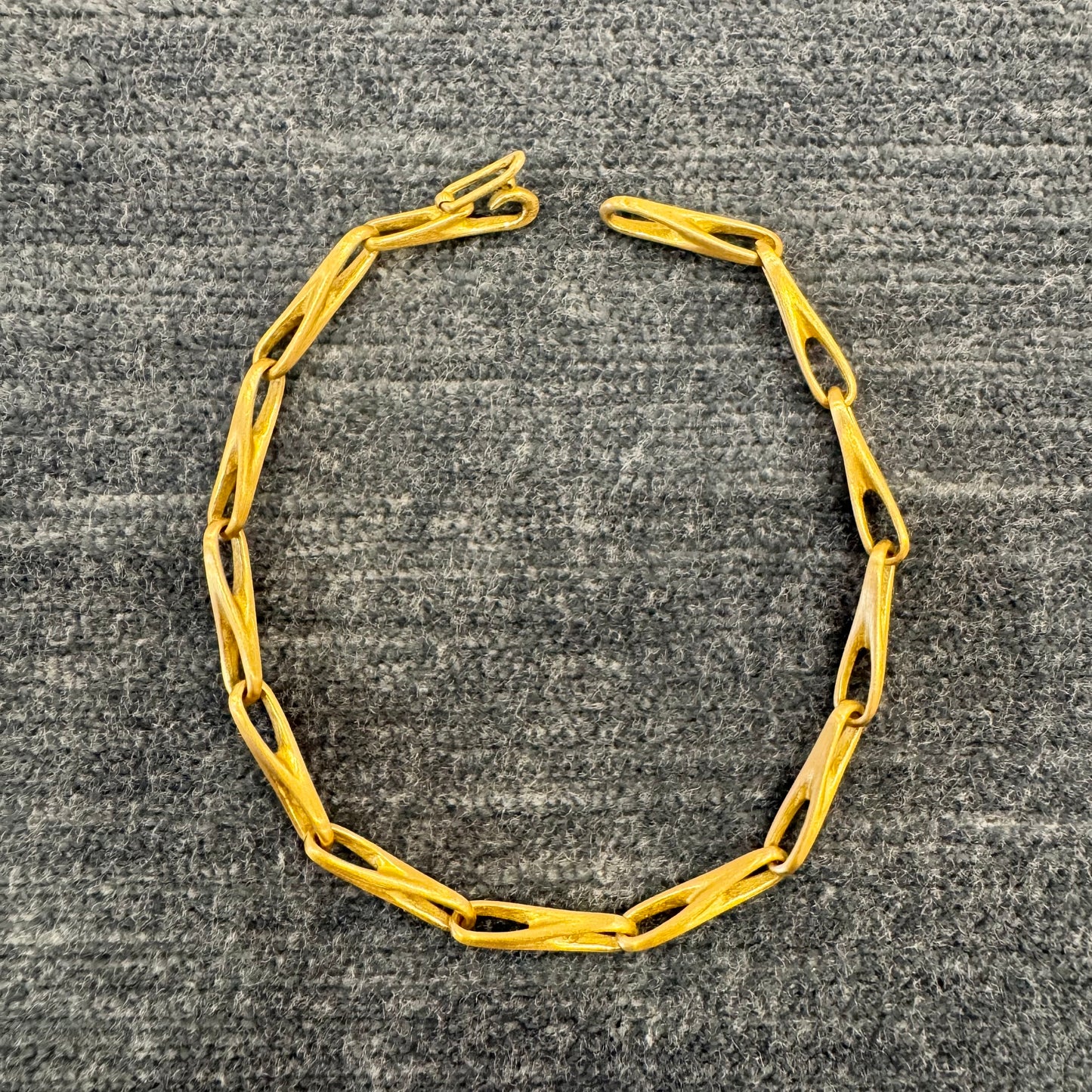 ama chain bracelet