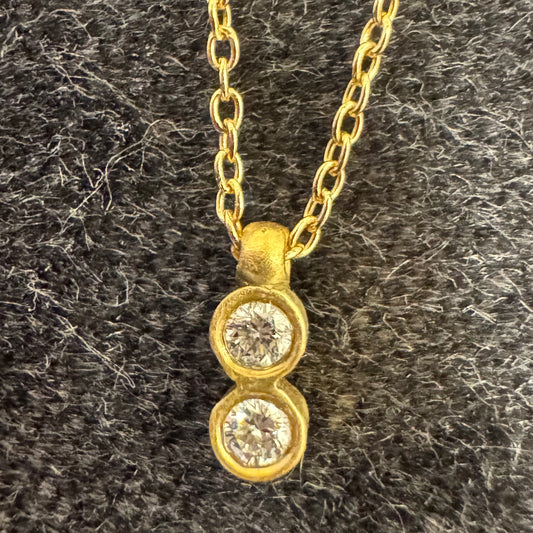 teeny double pendant