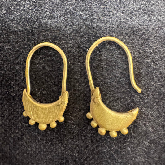 zoe hoops with granulation