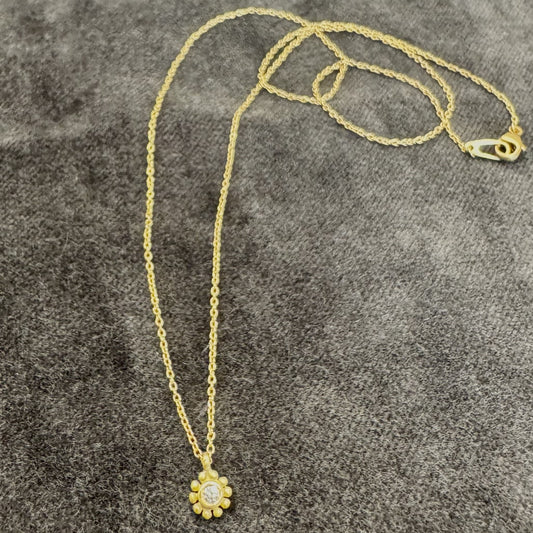 palace pendant with diamond