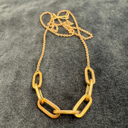 gold link pendant necklace