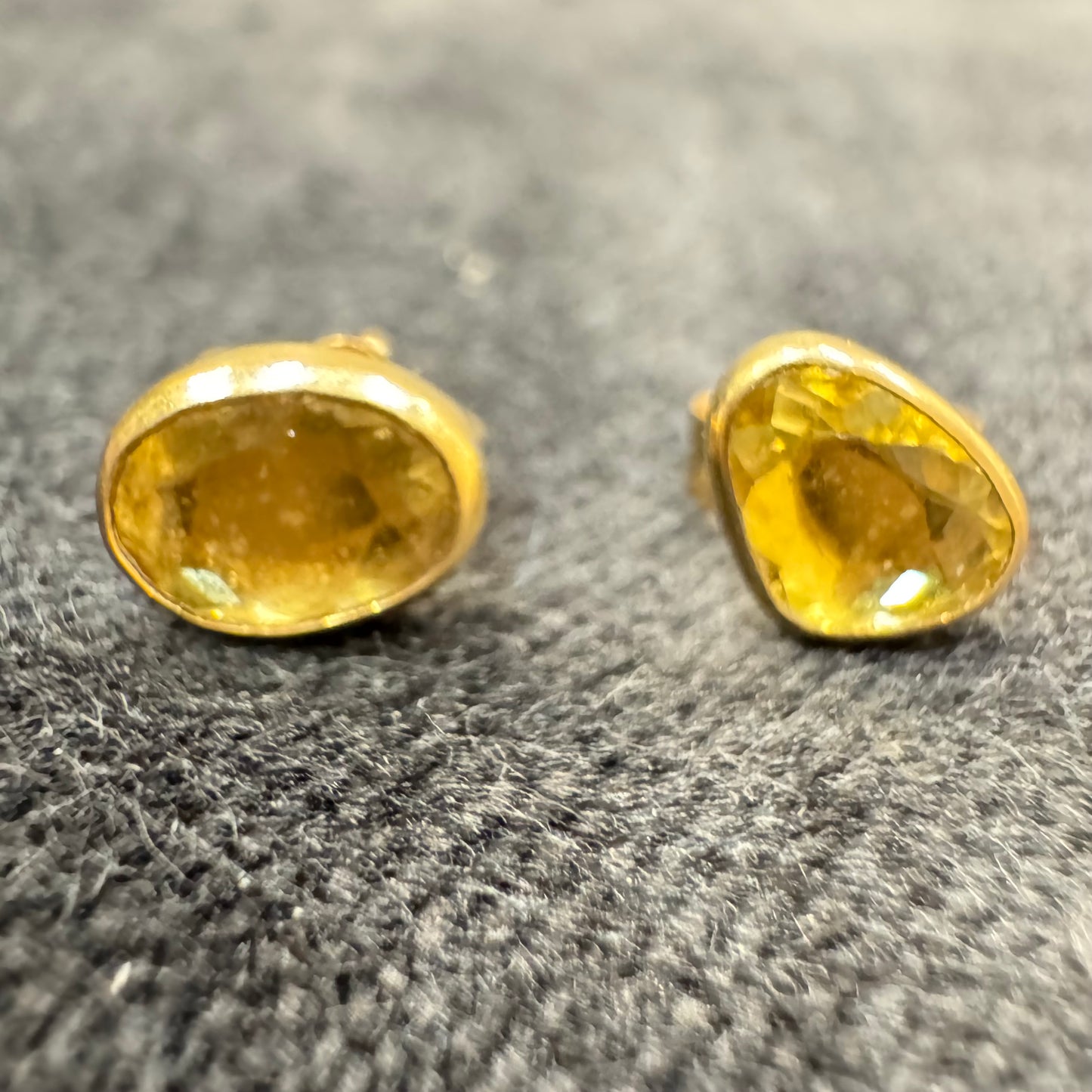 free form sapphire studs