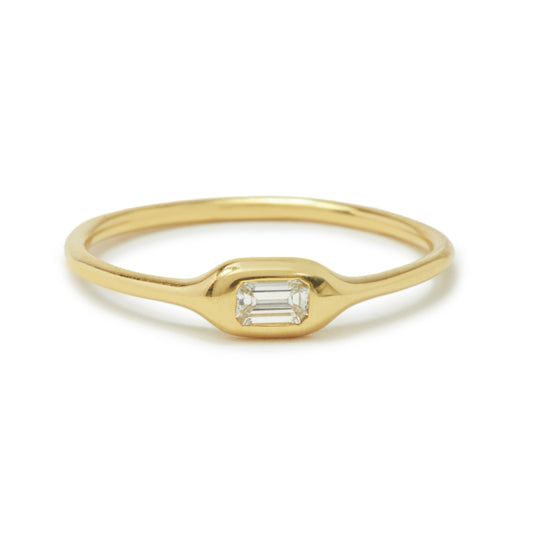 mini diamond shape ring - emerald cut